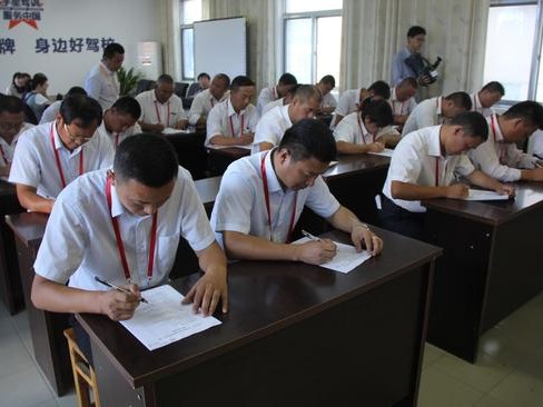临沂教练技术，从健身房到赛场再到方向盘的全方位成长之道