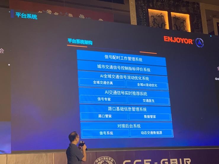 别再问AI能聊啥了，它现在真能帮你干活了！
