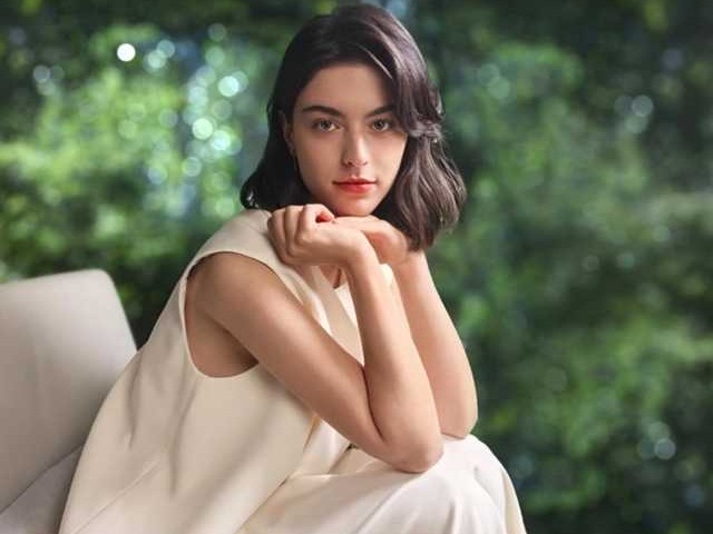 AI技术合成人像：虚拟面孔背后的真假迷思