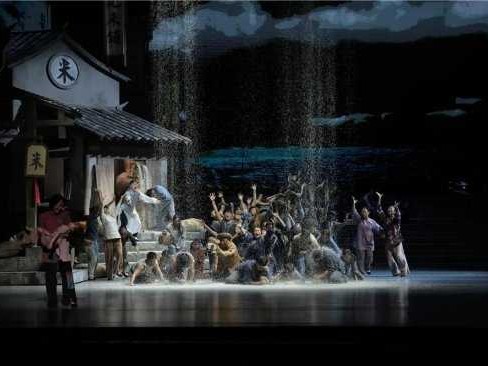 情景重现：从电视荧幕到四维世界的时空魔法