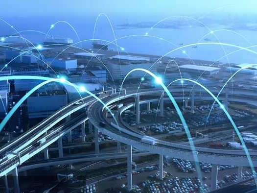 城市红绿灯好像总跟你作对？智能交通控制技术咋让车流变顺溜