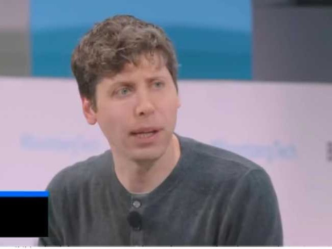 AI先森：你家那个“人工智障”扫地机，该升级换代啦！