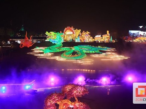 今年逛灯会不一样！AI把千年灯彩变成会说话的玩伴