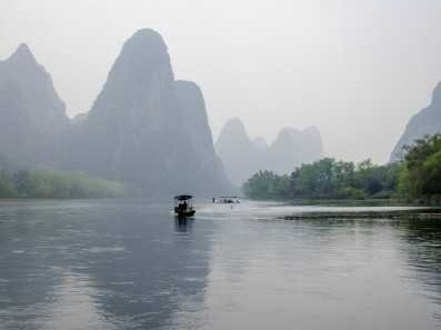 畅游阳朔山水，AI服装带你秒变壮乡靓仔靓女