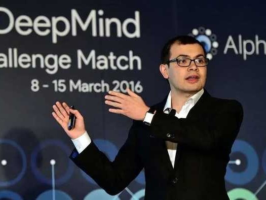 二疯子AI：从科幻狂想到效率神器的奇幻漂流