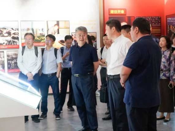 紧跟产业脉搏的教育家：李江如何塑造上海工程技术大学的“应用型”基因