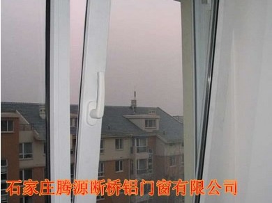 千万别等入住才后悔！我拿自家断桥铝踩的坑当教材，把隔热条那点事儿给你掰烂了揉碎了讲