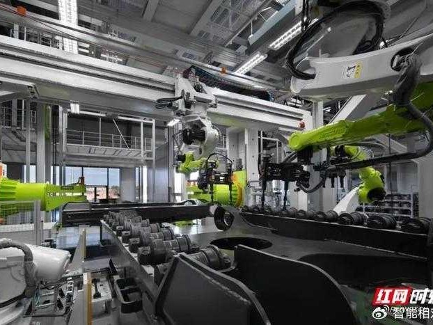 让你的内容在AI时代脱颖而出：“用AI楼梯”的创作心法